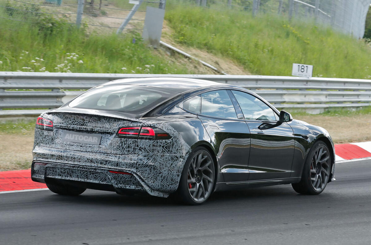 Tesla Model S Plaid update camo rear quarter tracking Tesla Model S Plaid update camo rear quarter tracking