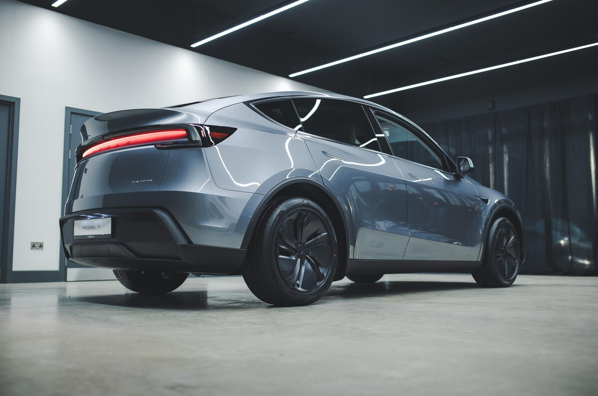 tesla model y 2025 jh 4 1600x1067 b52cd34d 34c9 42b0 92ff 83b0b853fb97 tesla model y 2025 jh 4 1600x1067 b52cd34d 34c9 42b0 92ff 83b0b853fb97