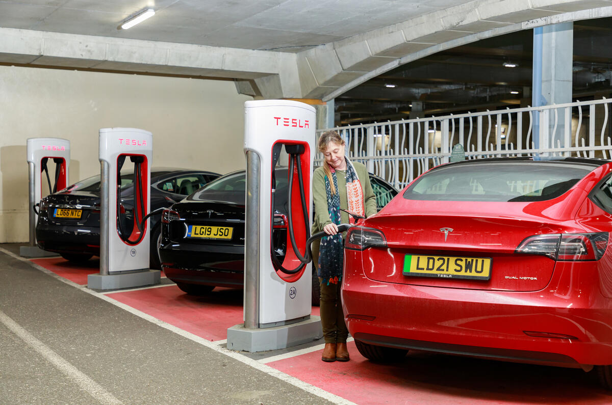 Tesla Supercharger 2021 model3 modelS rear