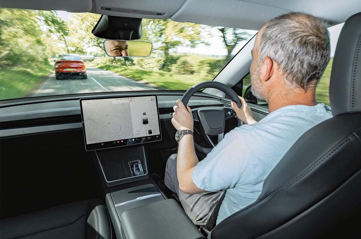 Tesla vs Skoda Twin Test 2025   ME 100 Tesla vs Skoda Twin Test 2025   ME 100