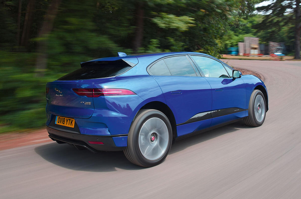 Tesla Model S vs Jaguar I-Pace