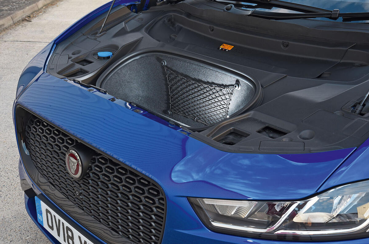 Tesla Model S vs Jaguar I-Pace