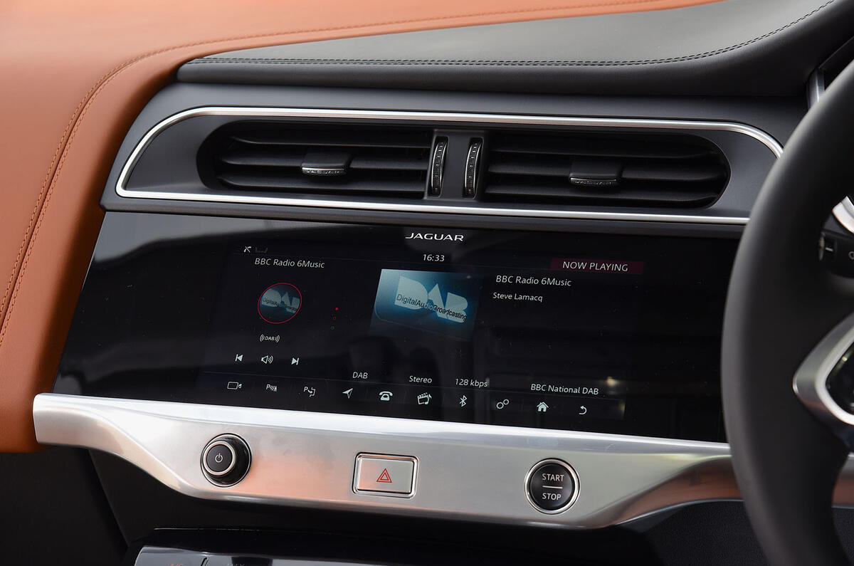 Tesla Model S vs Jaguar I-Pace