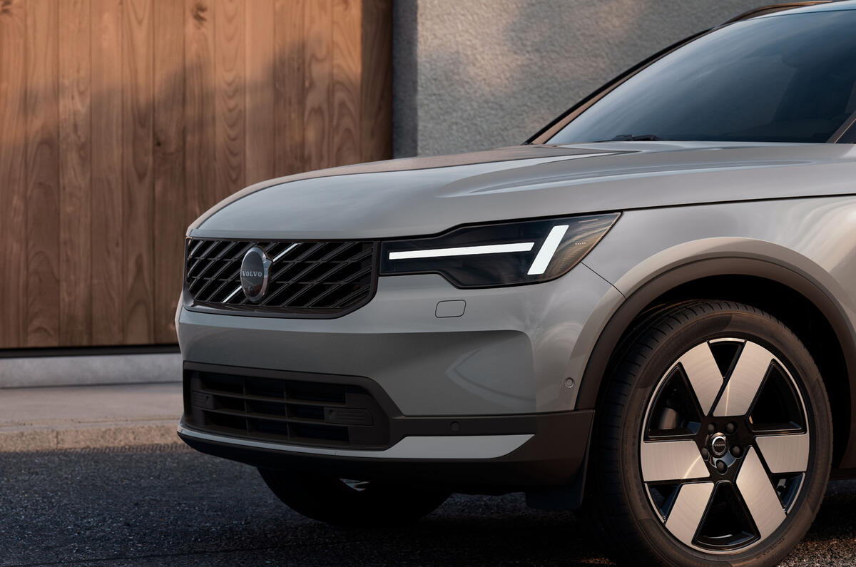 The New Volvo XC40 Exterior Detail Headlight