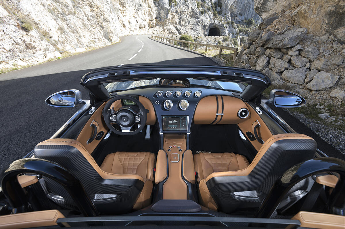 Thunderball Hero interior