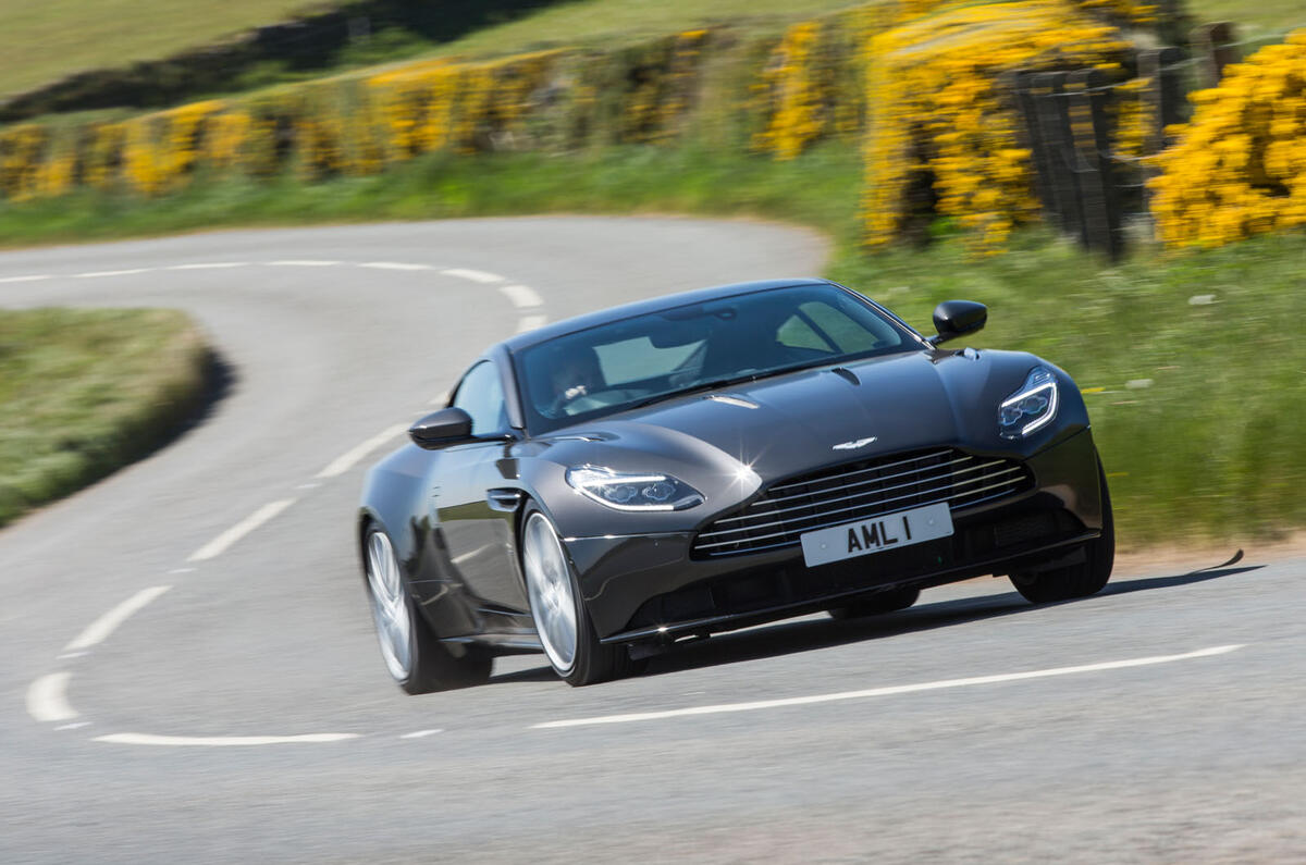 Aston Martin DB11