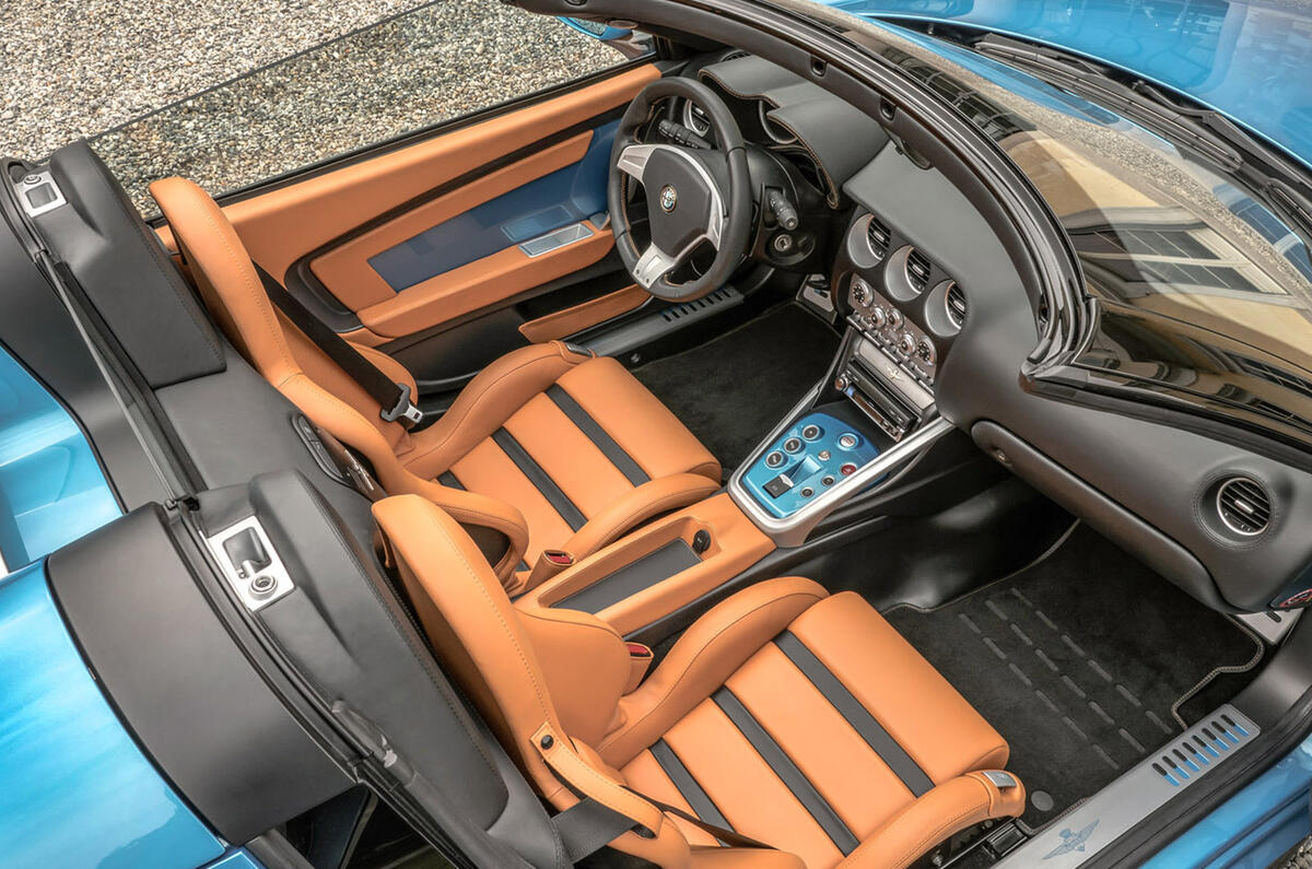 Touring Superleggera Disco Volante Spyder