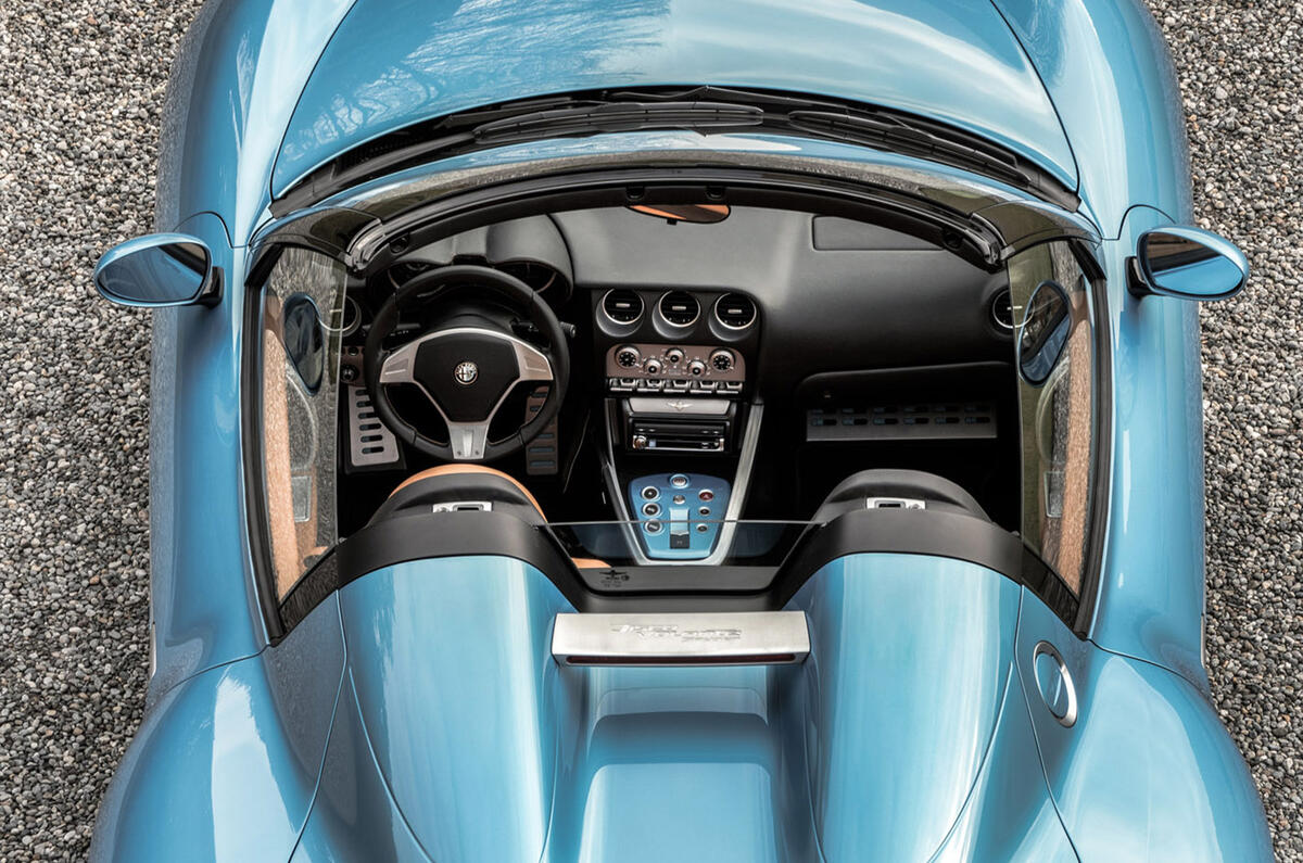 Touring Superleggera Disco Volante Spyder