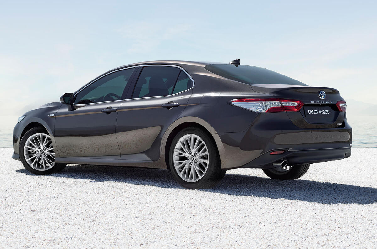 Toyota Camry UK specification