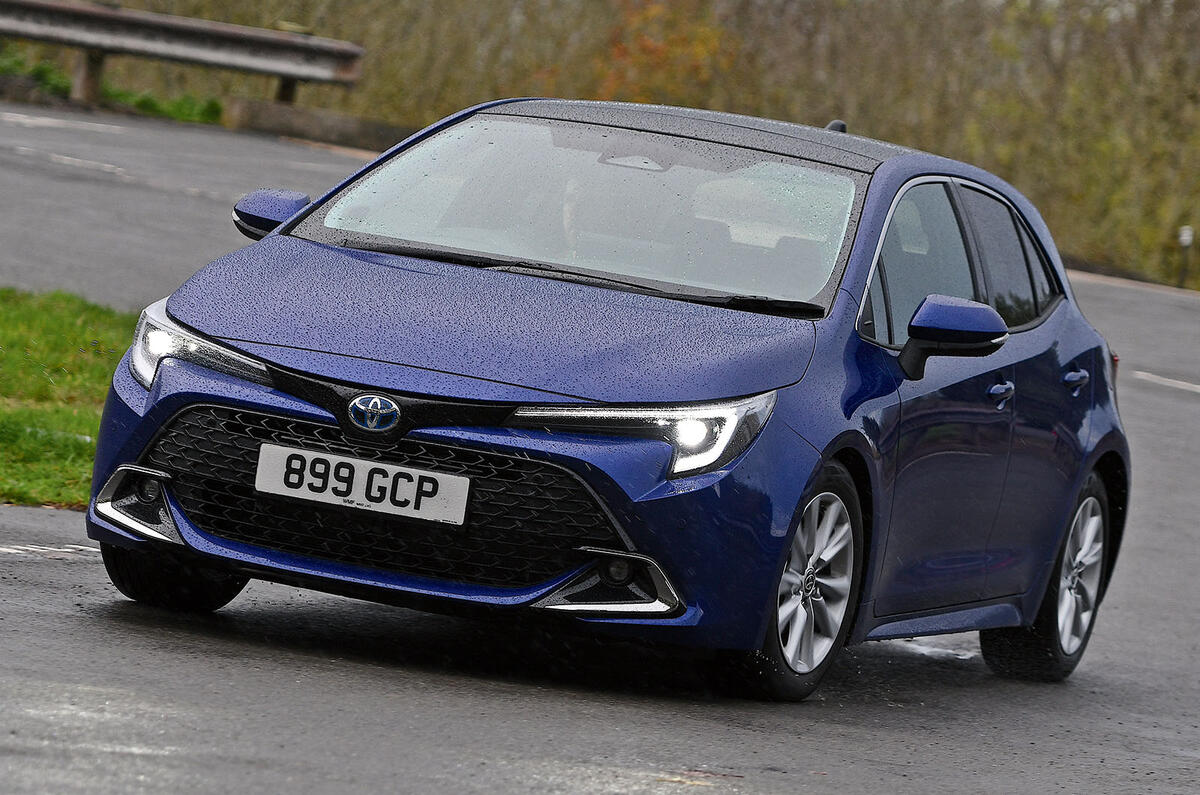 Toyota Corolla Hydrid front three quarter Toyota Corolla Hydrid front three quarter