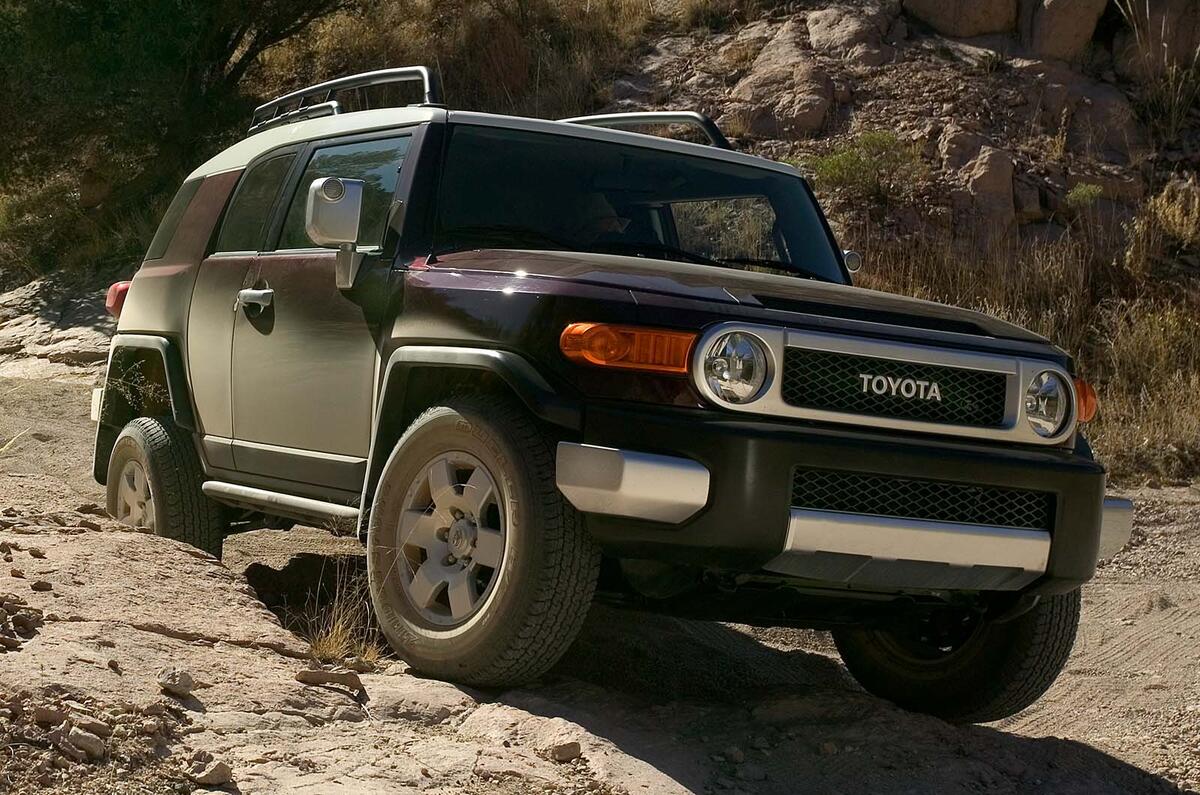 Toyota FJ Cruiser off road Toyota FJ Cruiser off road