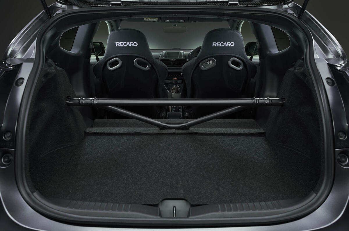 Toyota GR Yaris GRMN 14