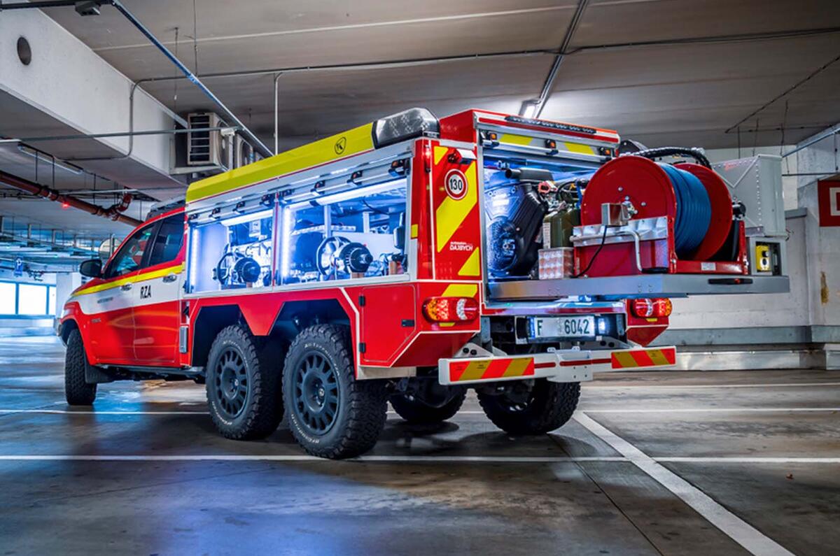 Toyota Hilux firefighting truck rear three quarrer