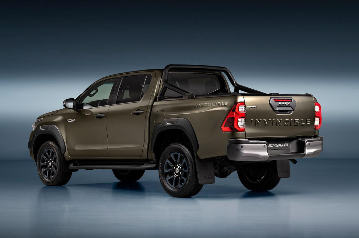 toyota hilux hybrid 2023 03 toyota hilux hybrid 2023 03