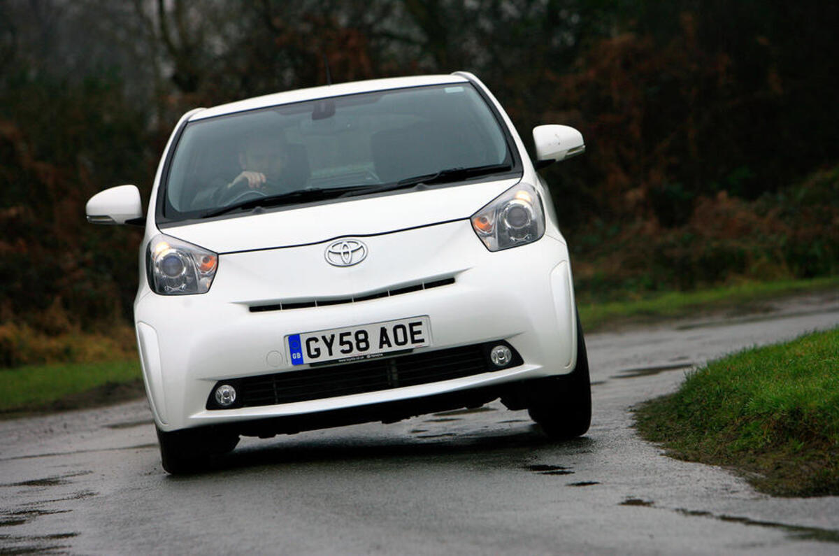 toyota iq 17
