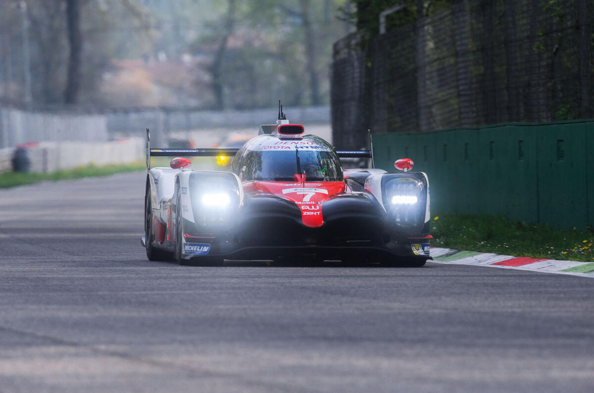 Toyota looks to quell Le Mans woes 