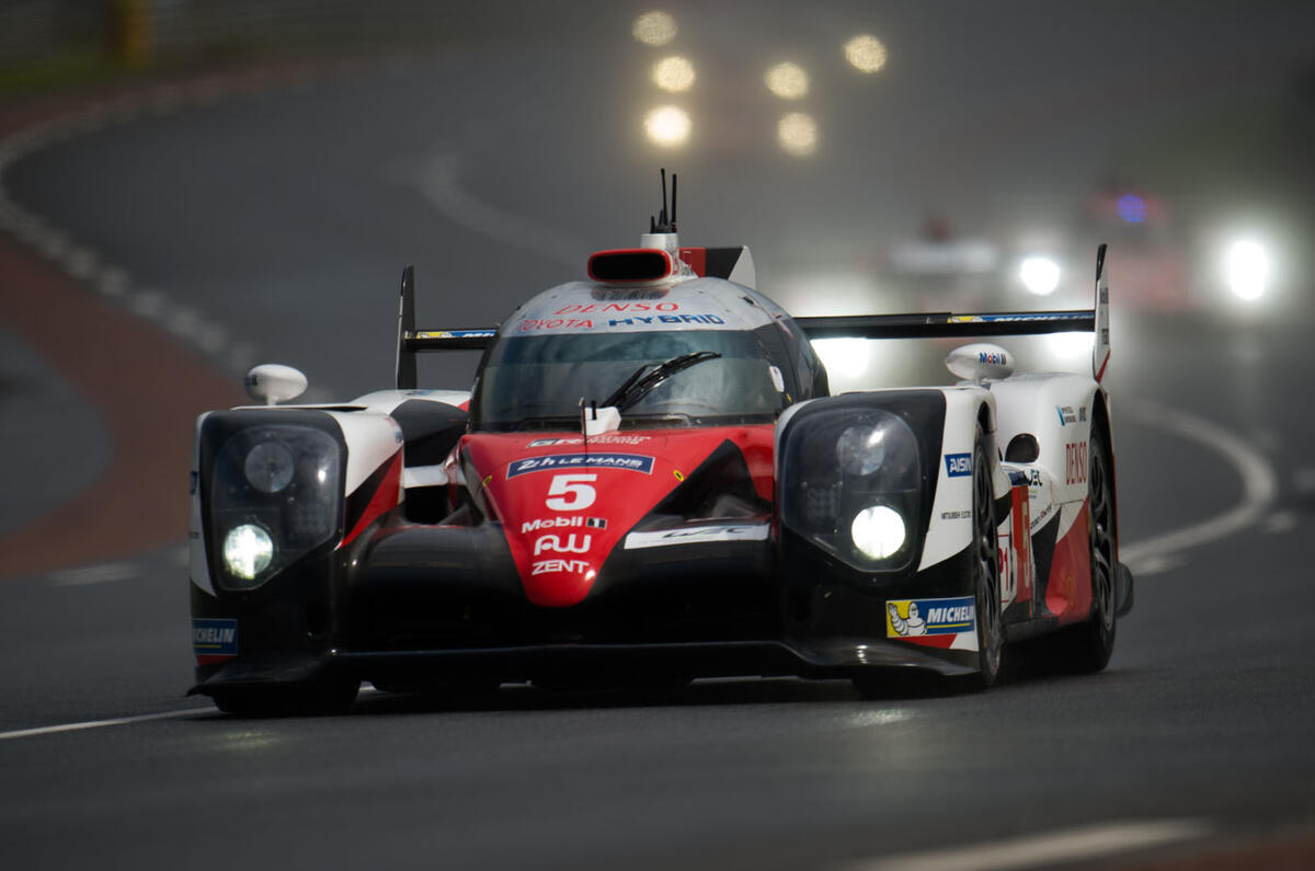 Toyota looks to quell Le Mans woes 