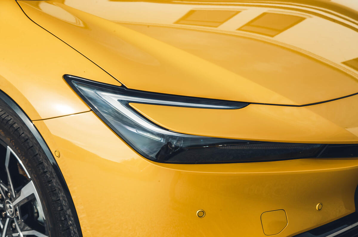 toyota prius 2023 headlight detail toyota prius 2023 headlight detail