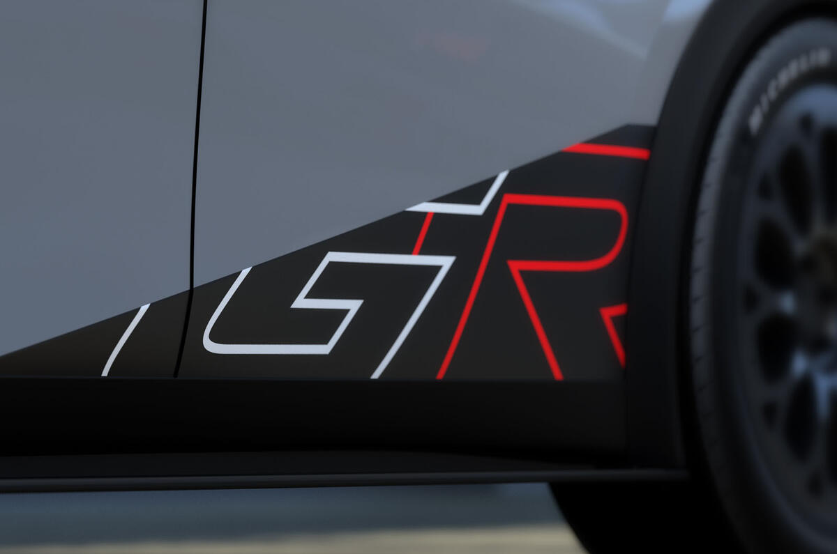 Toyota Prius Le Mans GR 2023 side detail