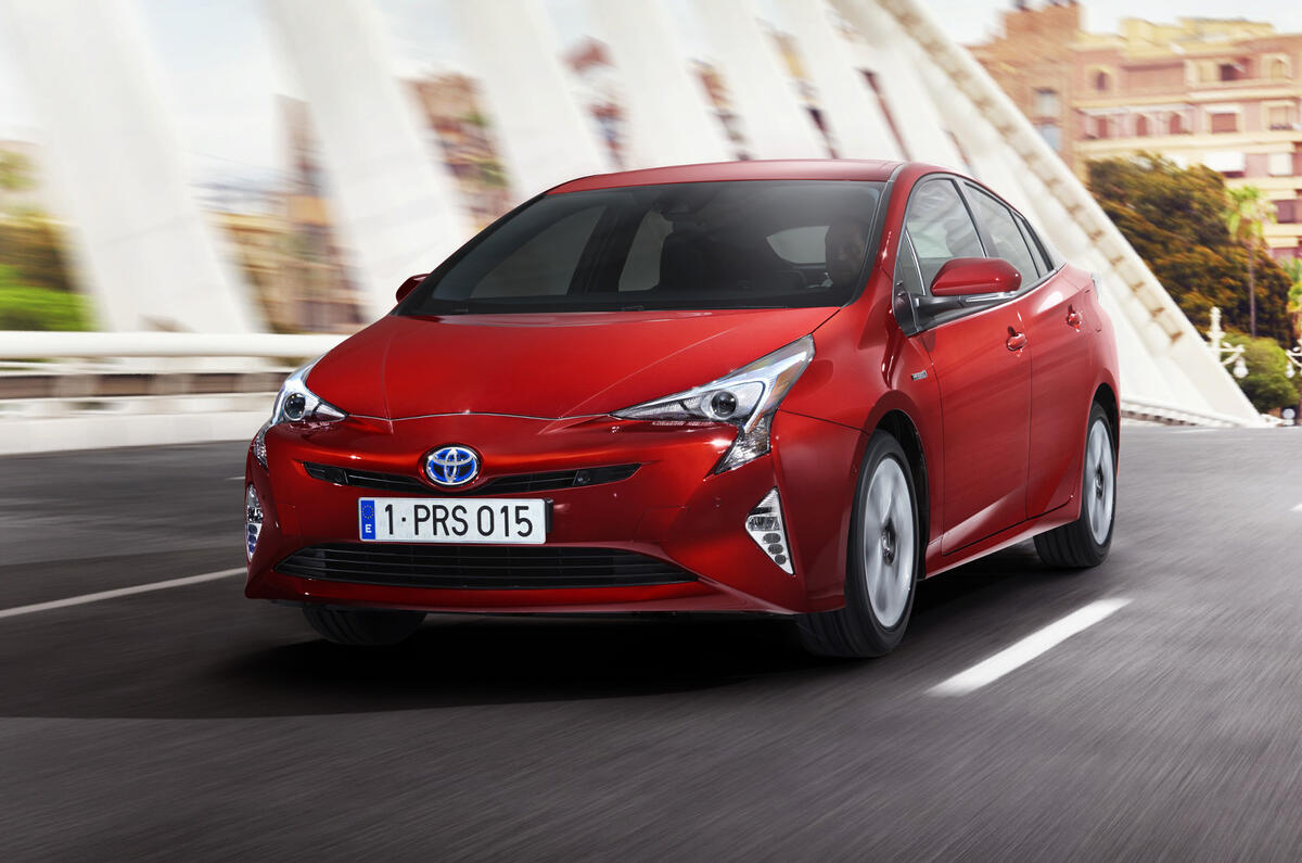 2016 Toyota Prius to cost from £23,295