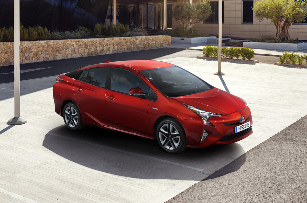 2016 Toyota Prius to cost from £23,295
