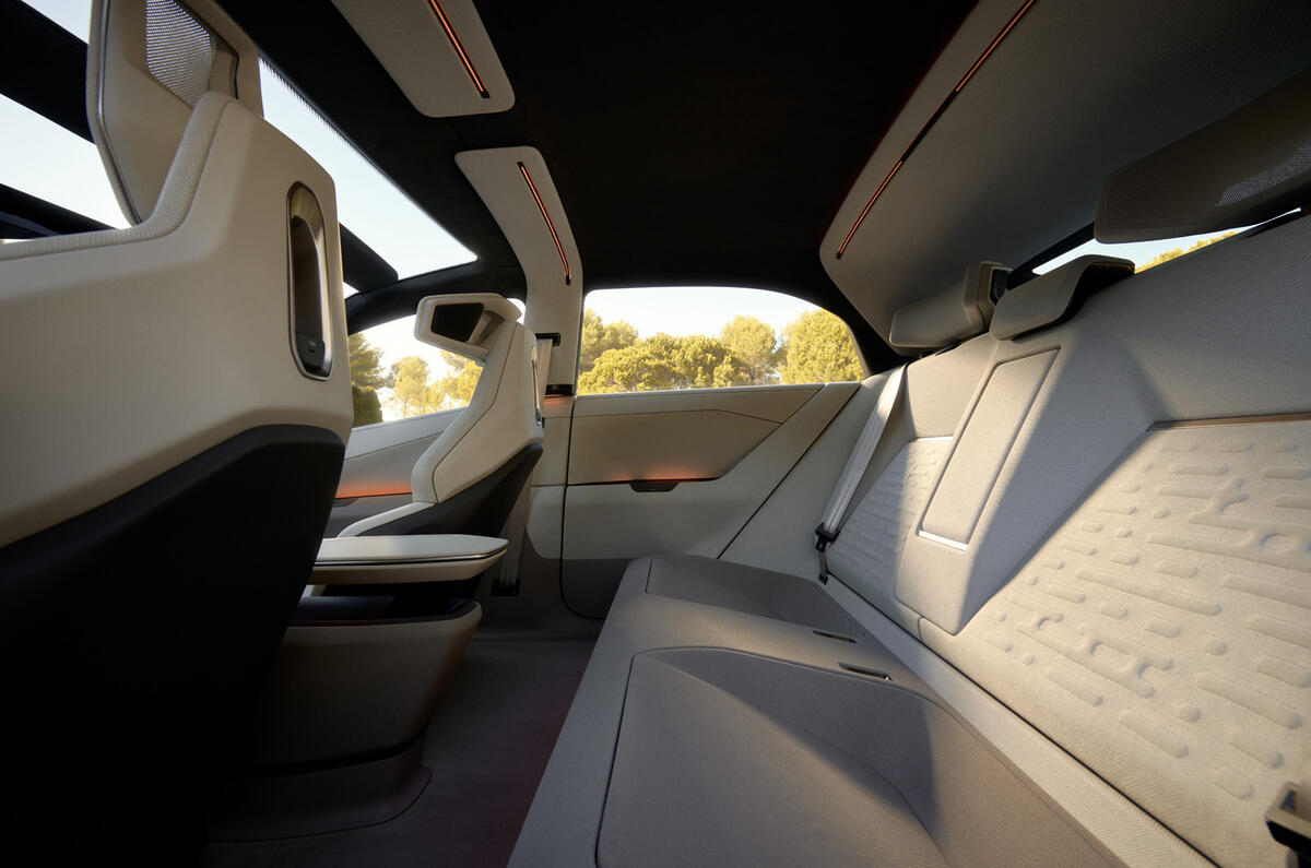 Toyota Corolla Concept 9