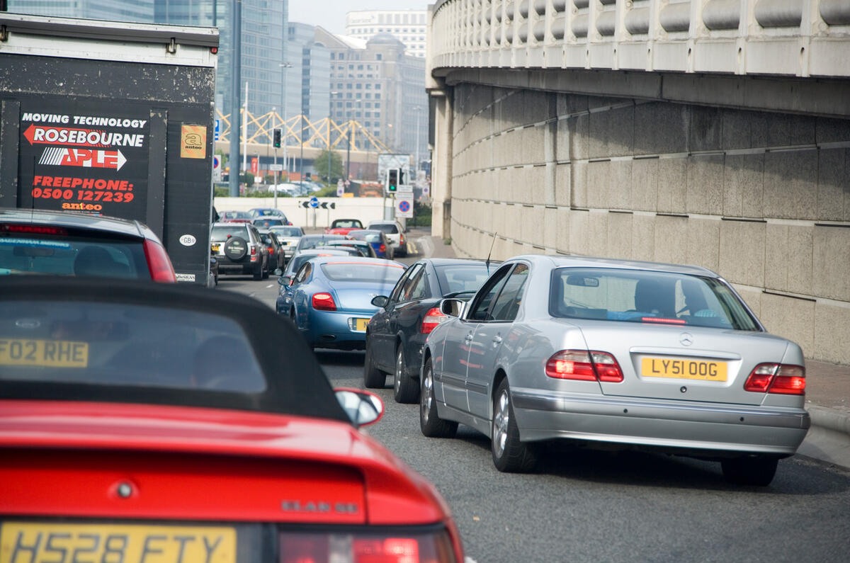 traffic 667