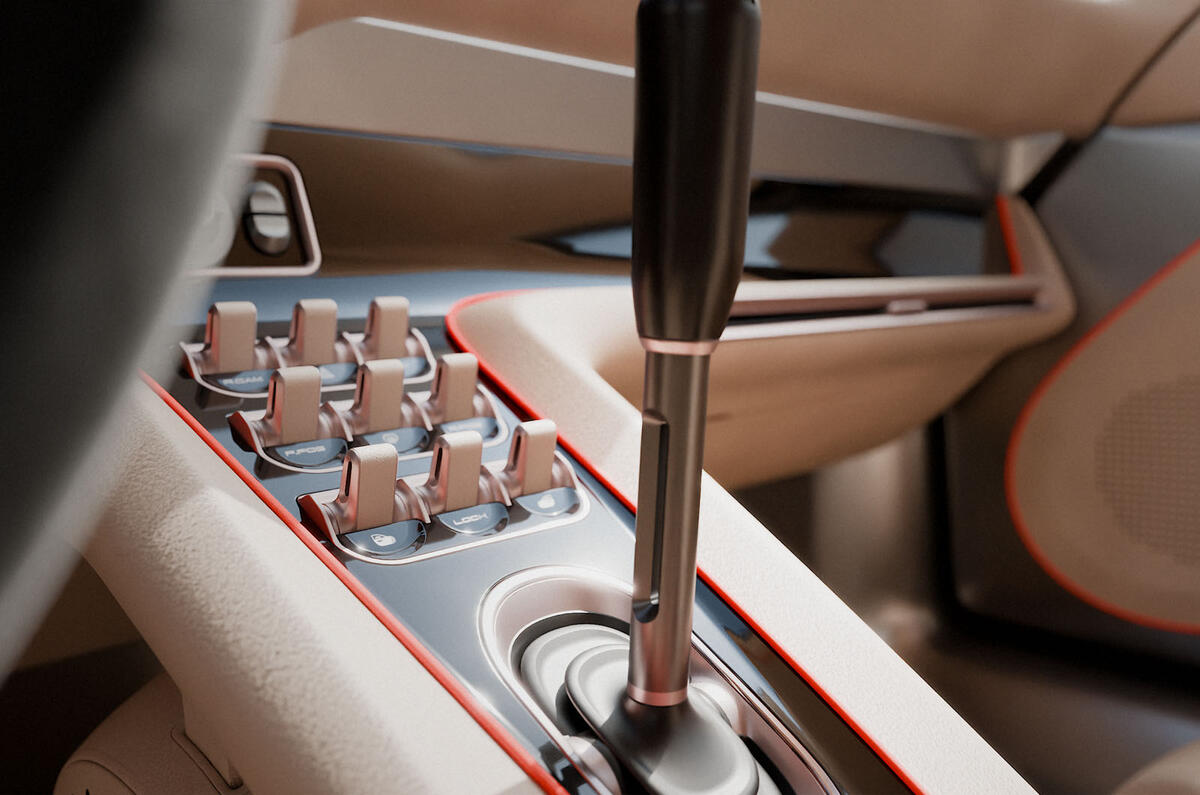 Tuthill GT One centre console Tuthill GT One centre console
