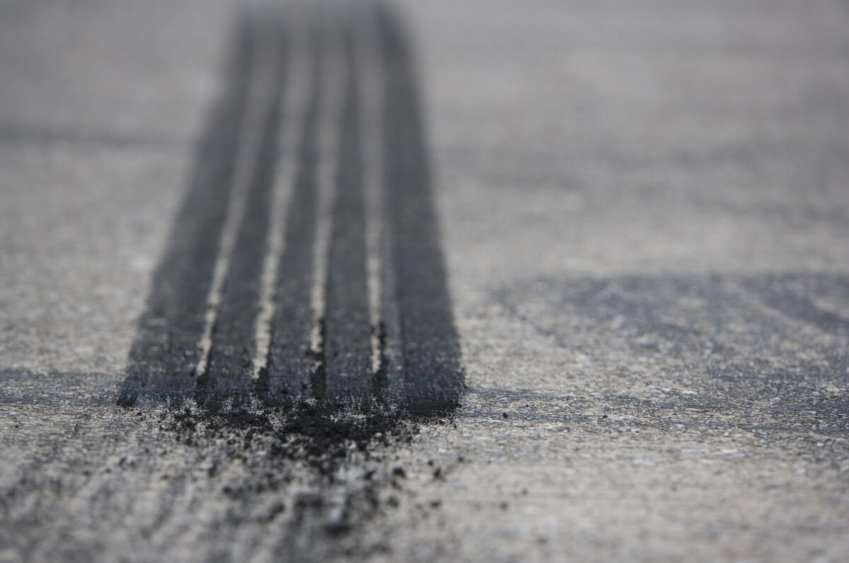 Tyre mark