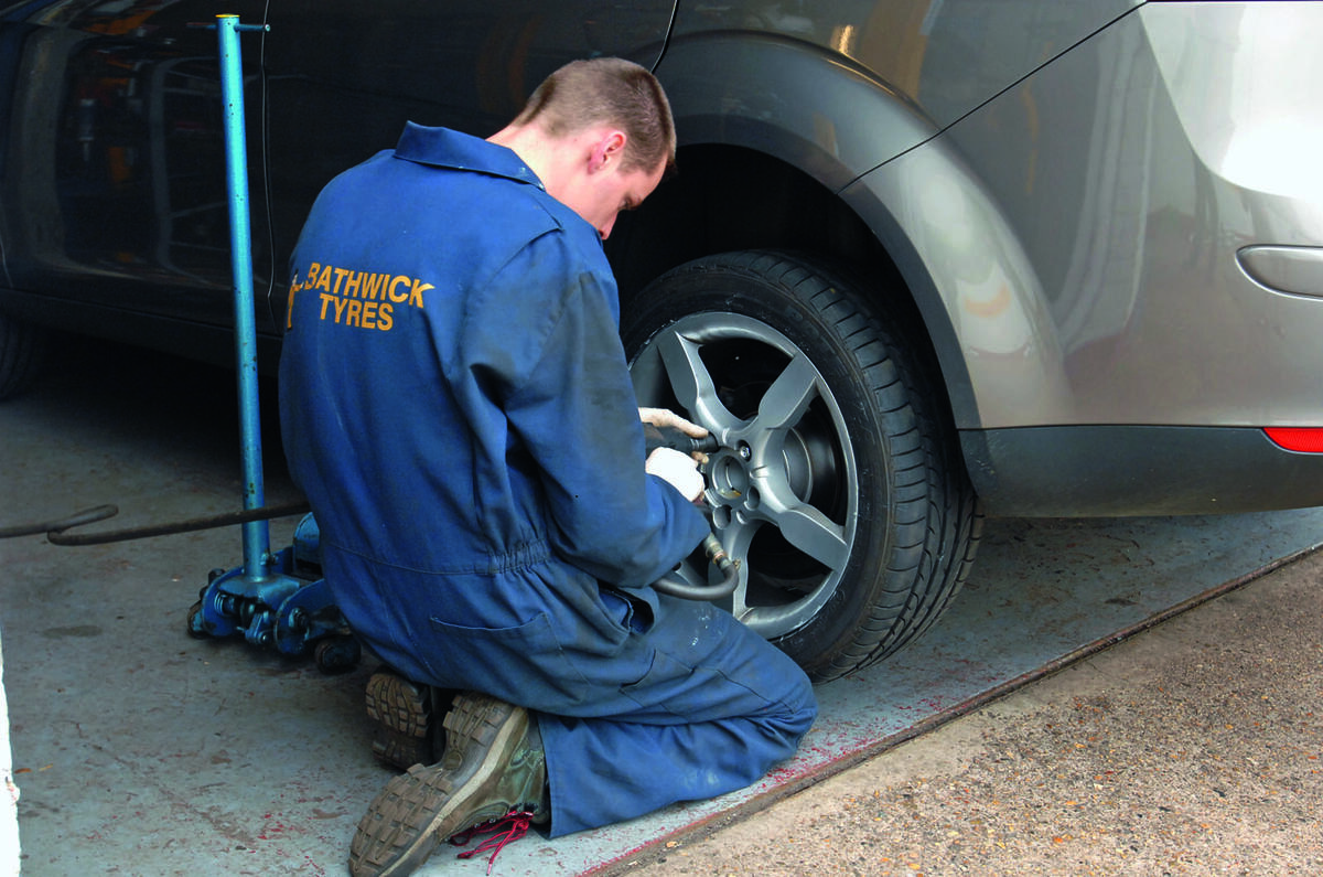 Tyre changing