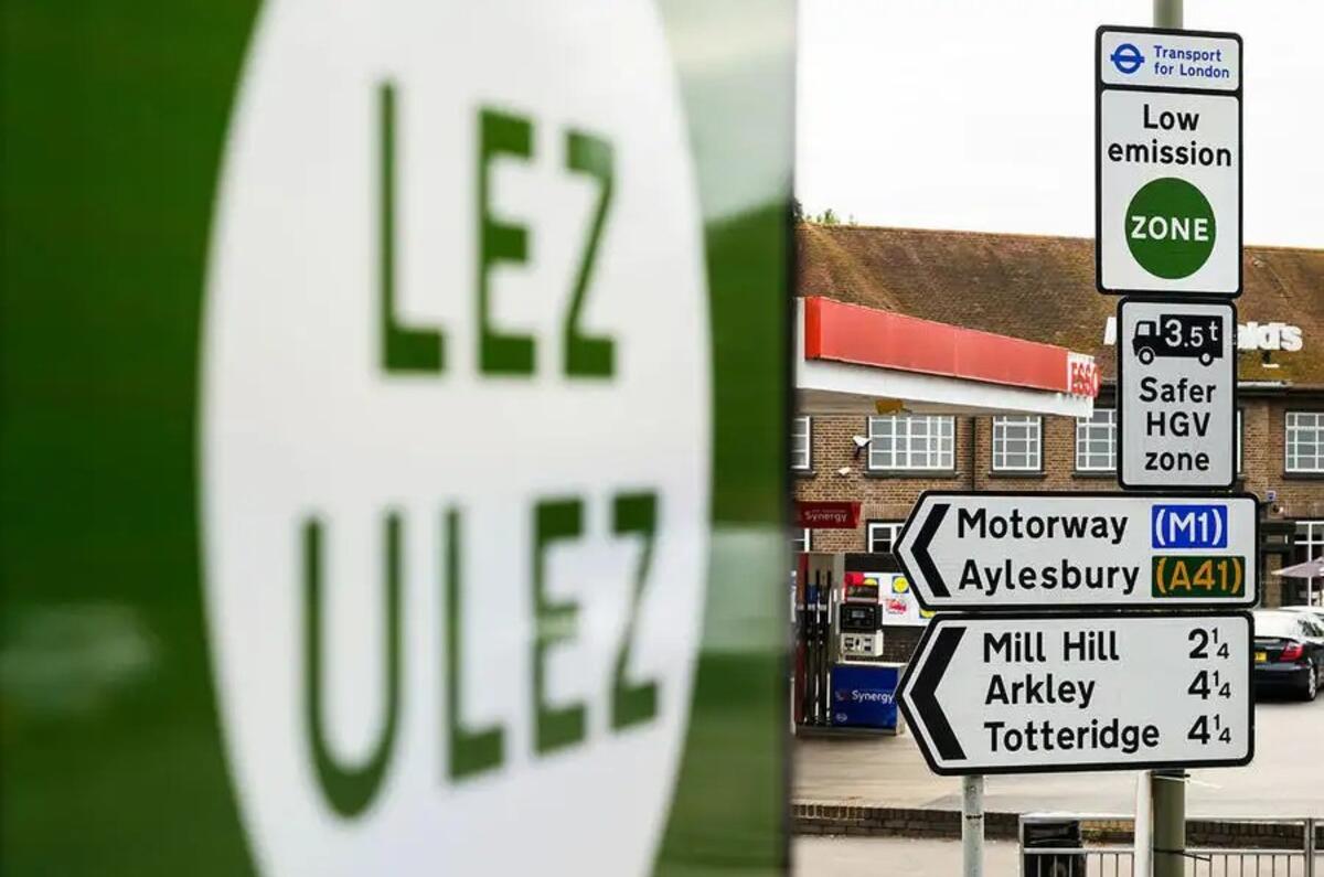 ulez sign 0 ezgif.com webp to jpg converter
