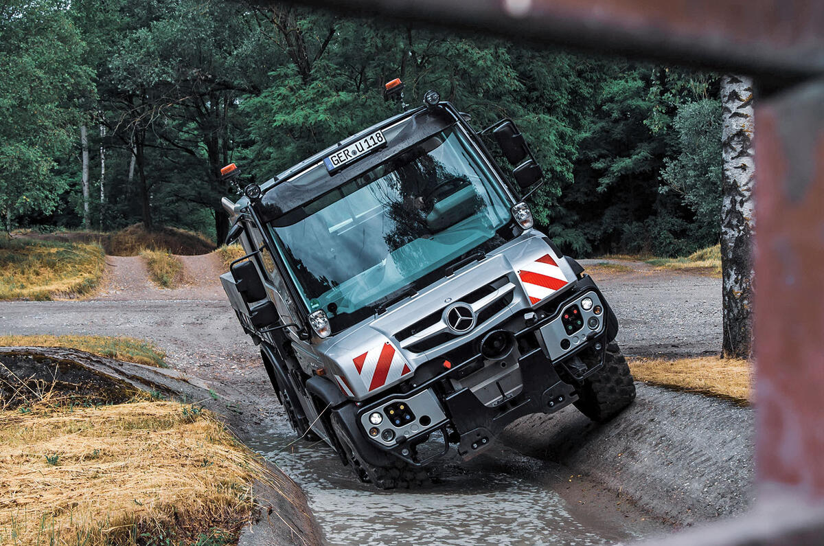 Unimog wheel articulation course Unimog wheel articulation course