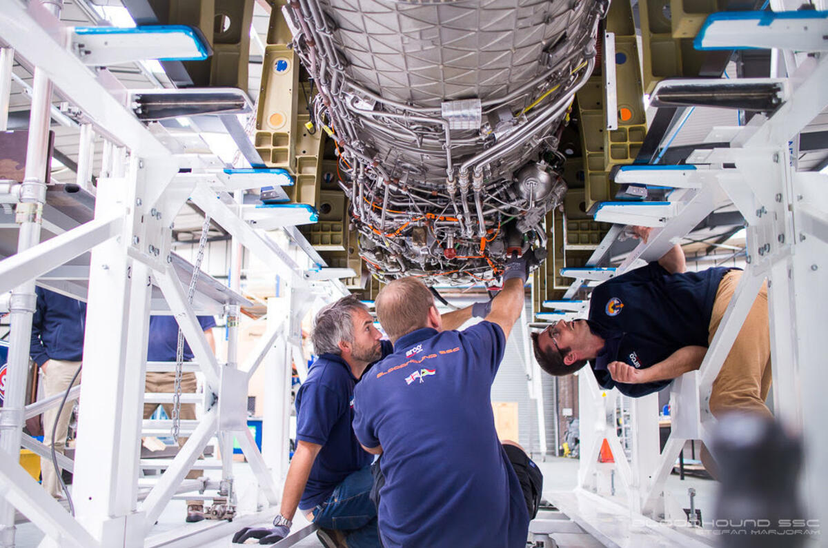 1000mph Bloodhound SSC successfully completes two 200mph runs