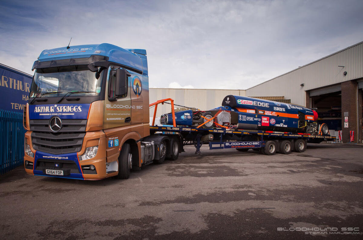 1000mph Bloodhound SSC successfully completes two 200mph runs