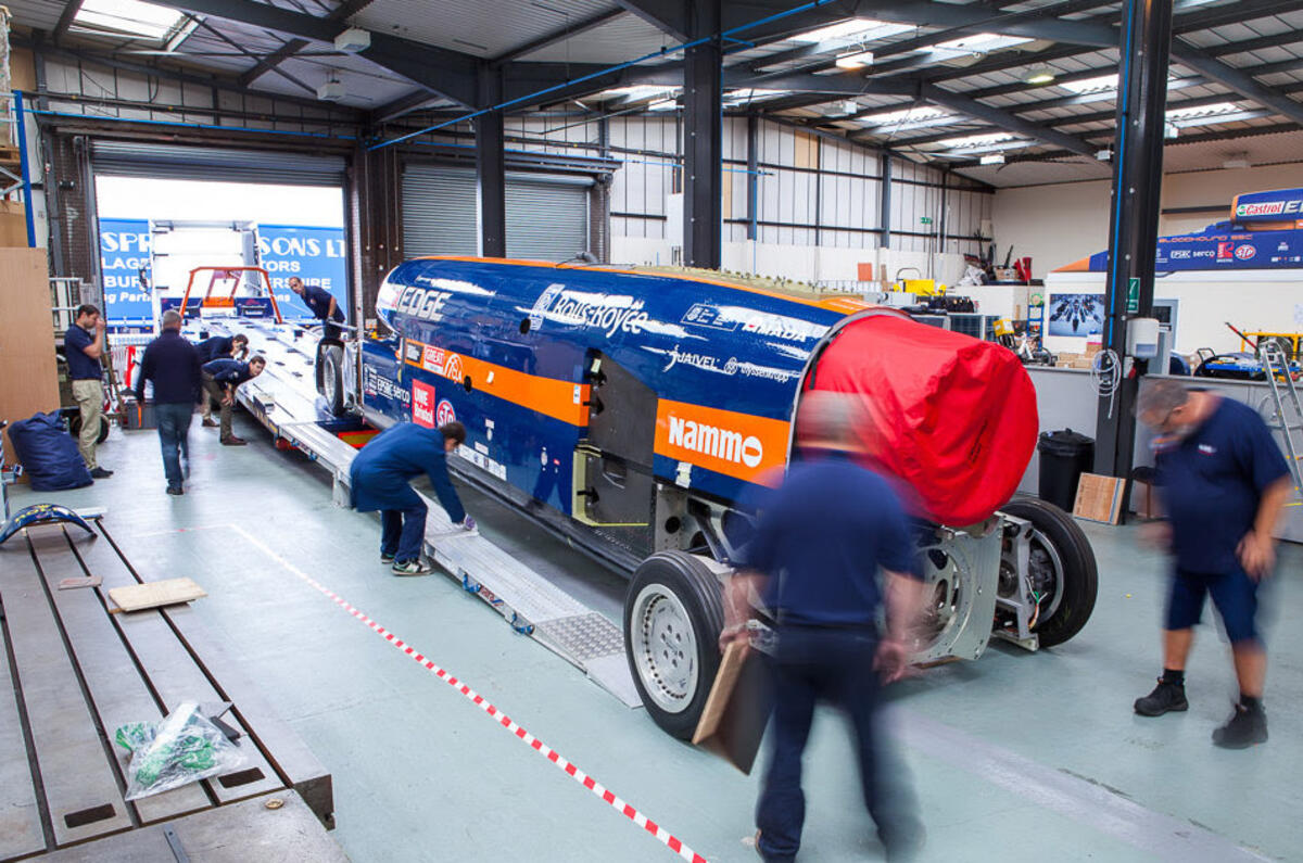 1000mph Bloodhound SSC successfully completes two 200mph runs