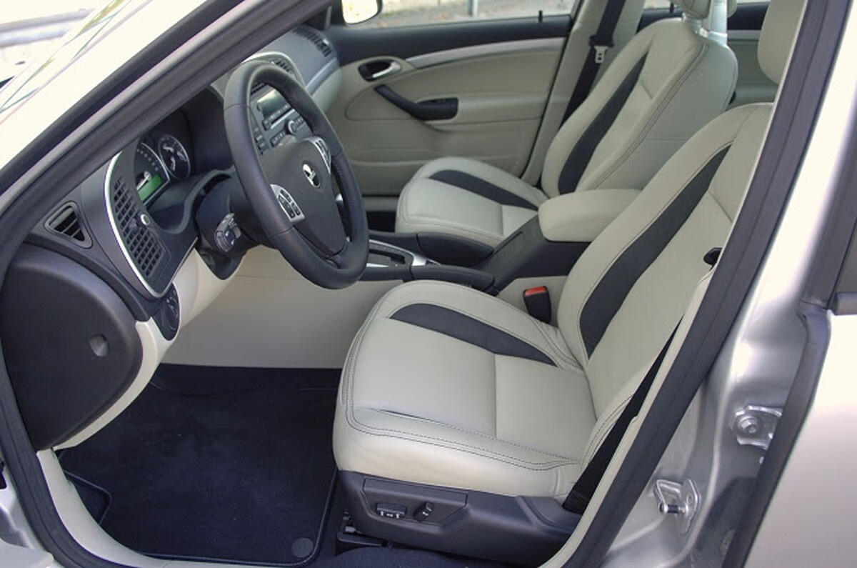 2013 Saab 9-3 - front seat