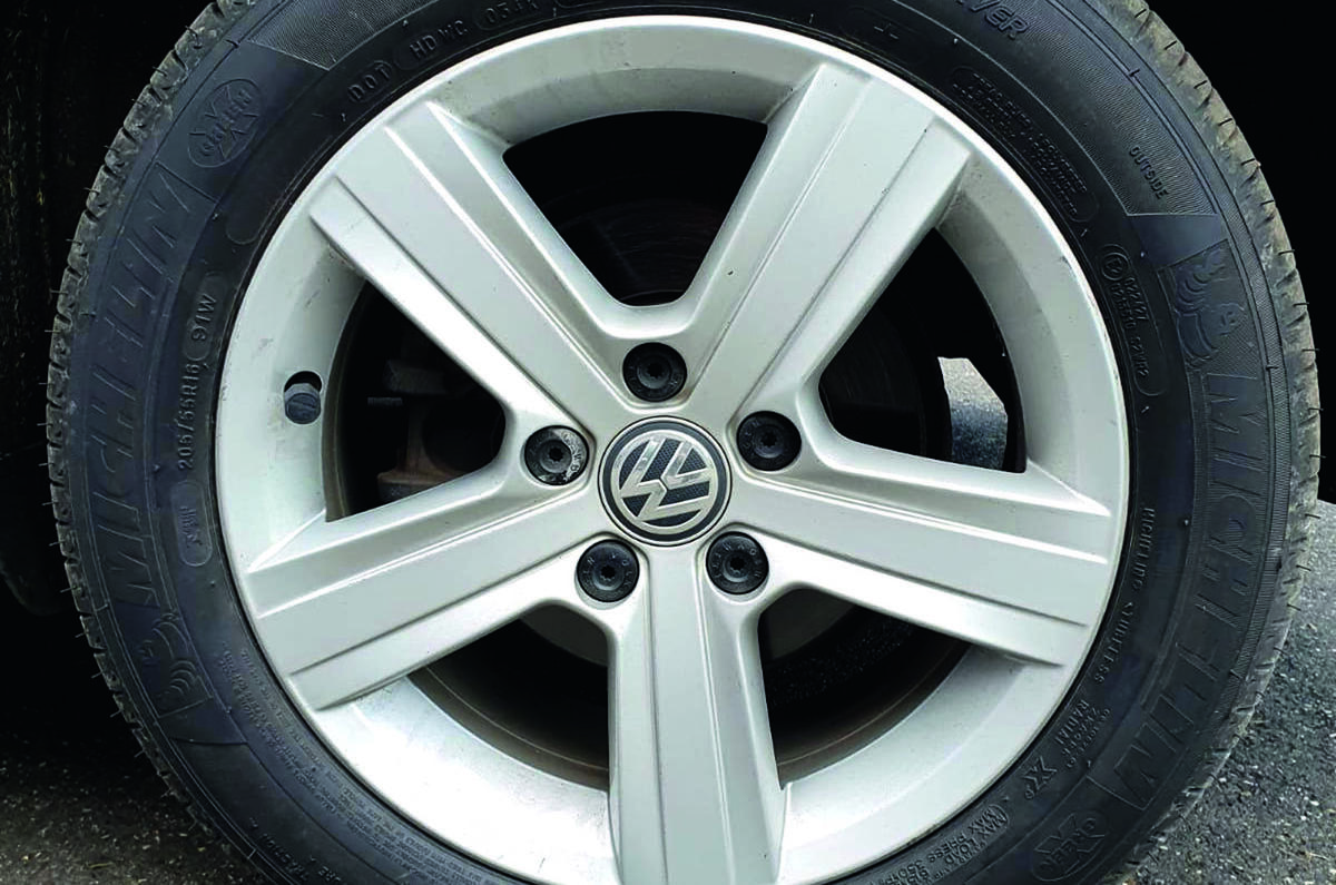 Volkswagen Golf wheel