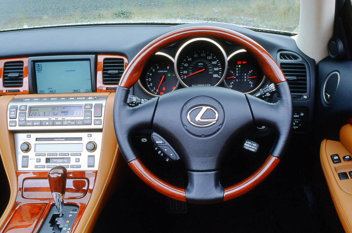 Lexus SC430