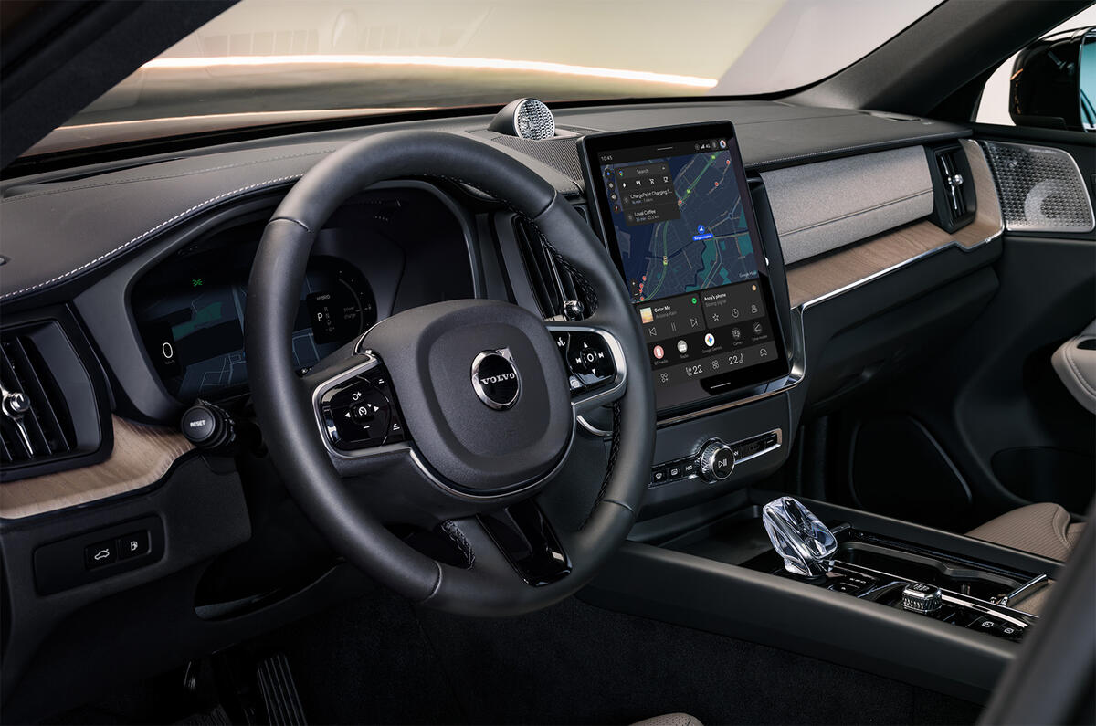 Volvo XC60 interior
