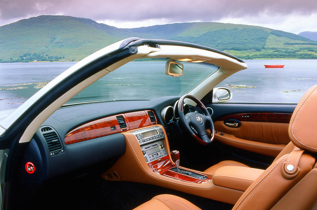 Lexus SC430