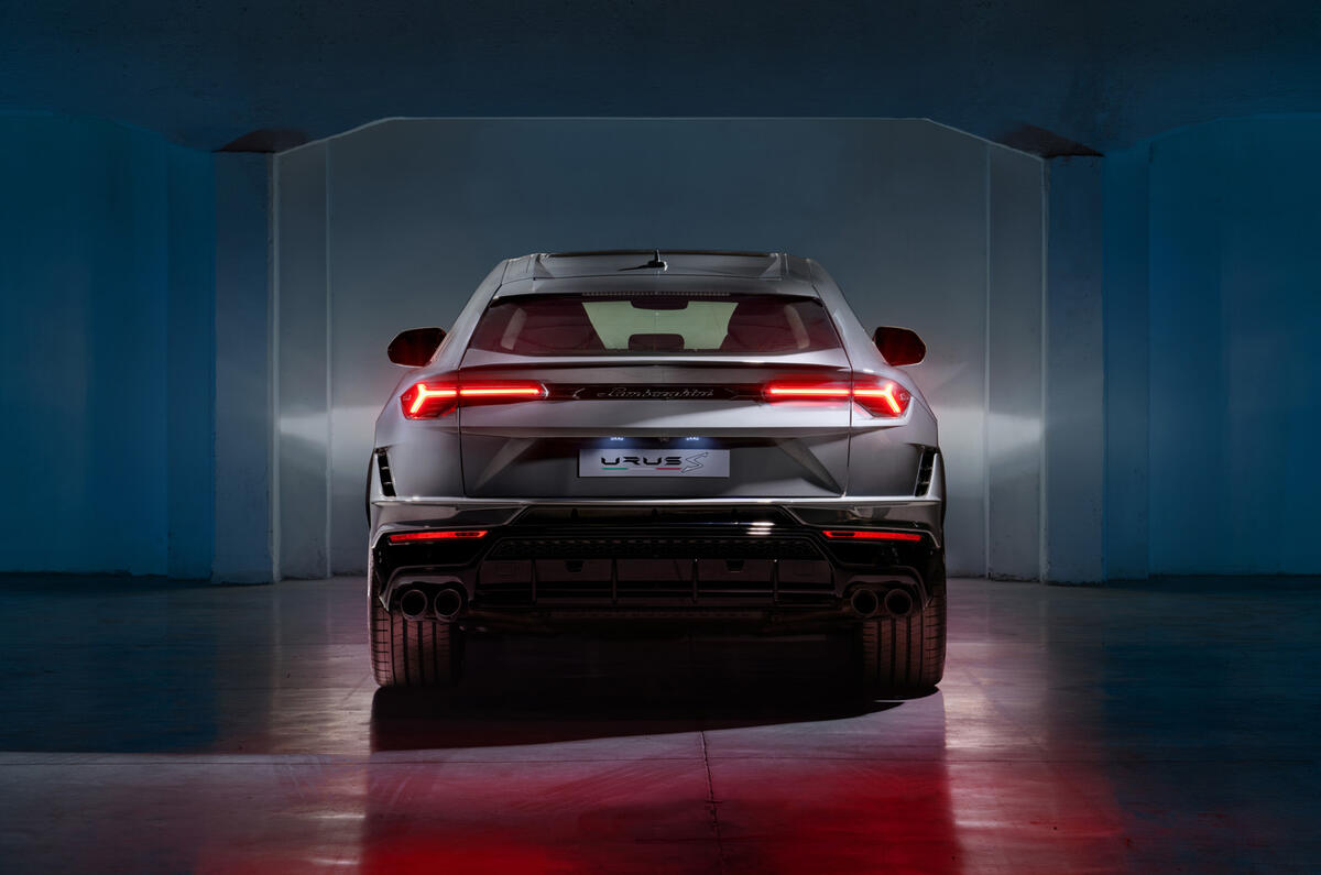 URUS S REAR URUS S REAR
