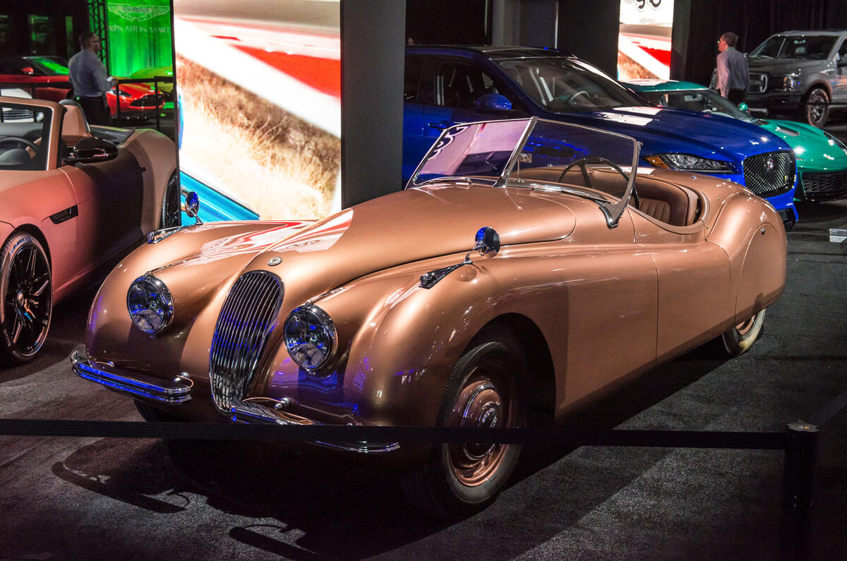 JAGUAR XK120