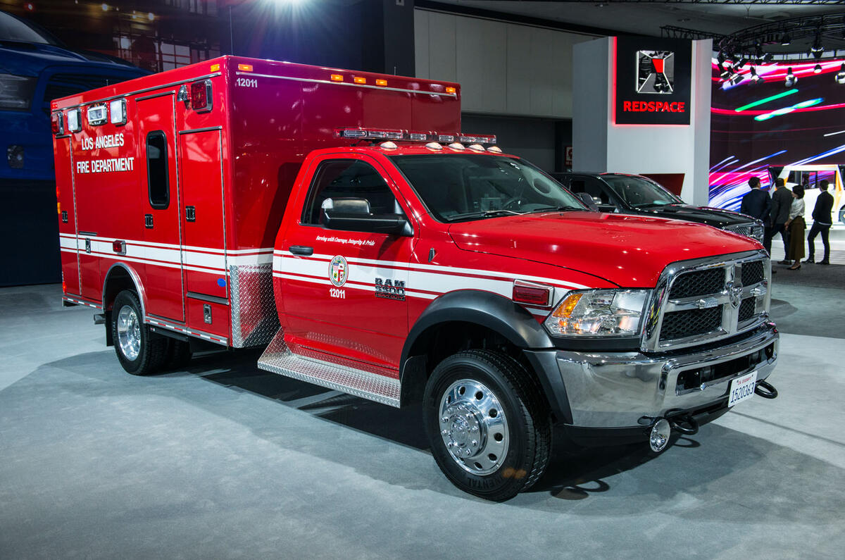 RAM 4500 CHASSIS CAB