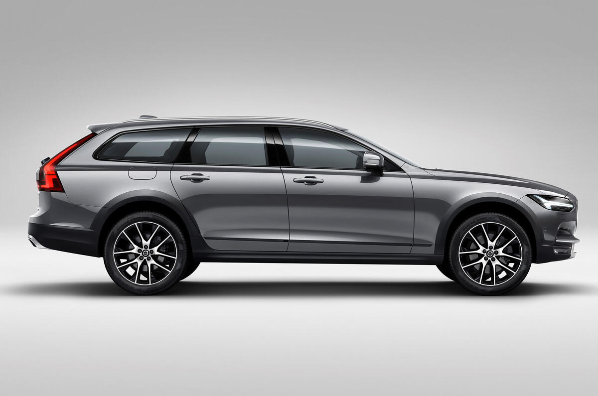 Volvo V90 Cross Country revealed in Sweden