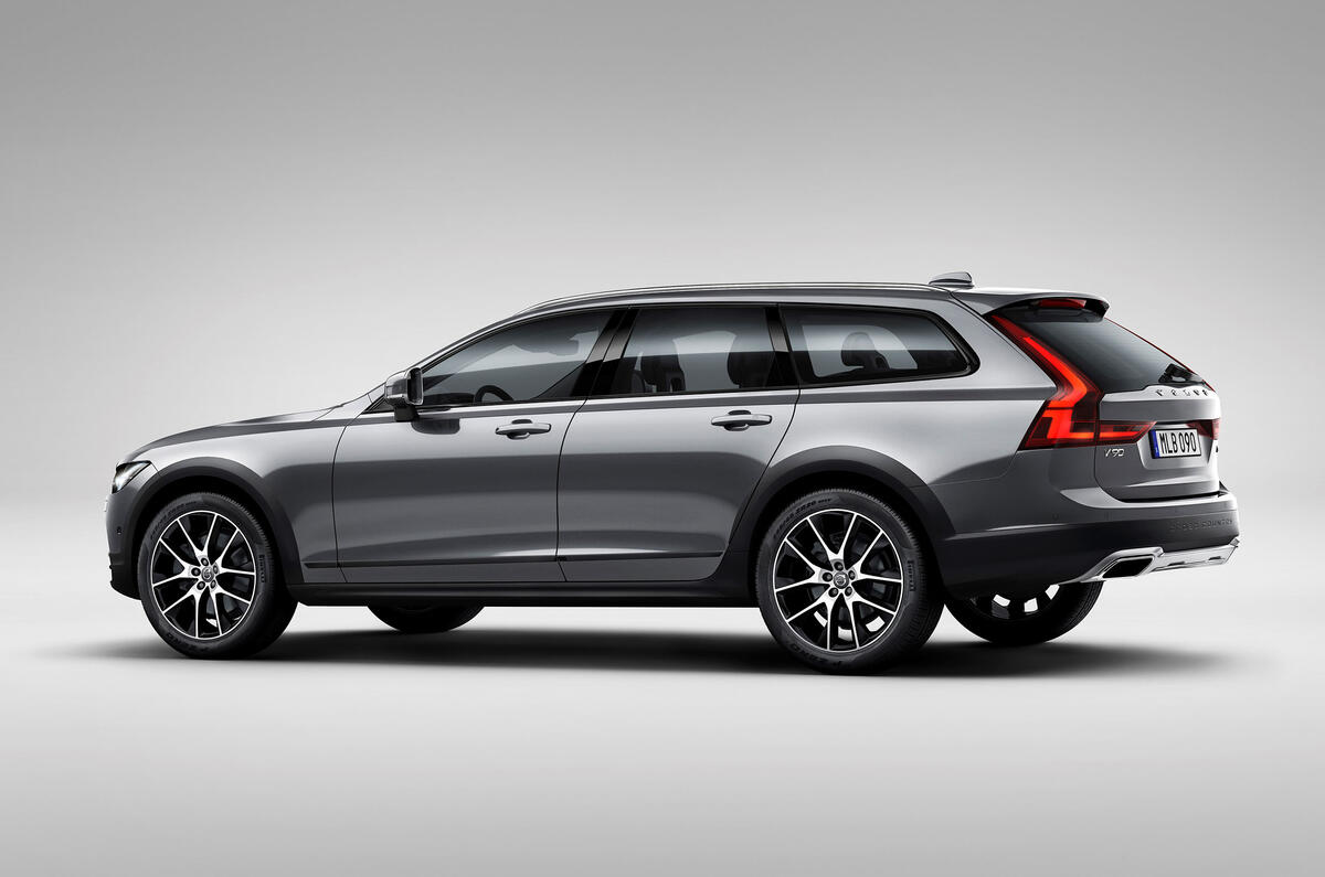 Volvo V90 Cross Country revealed in Sweden