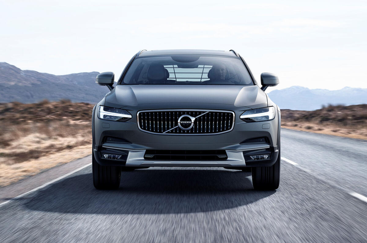 Volvo V90 Cross Country revealed in Sweden