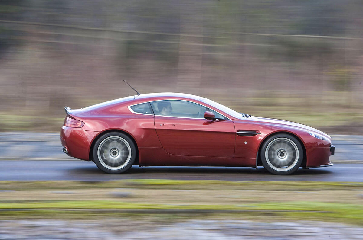 Aston Martin Vantage
