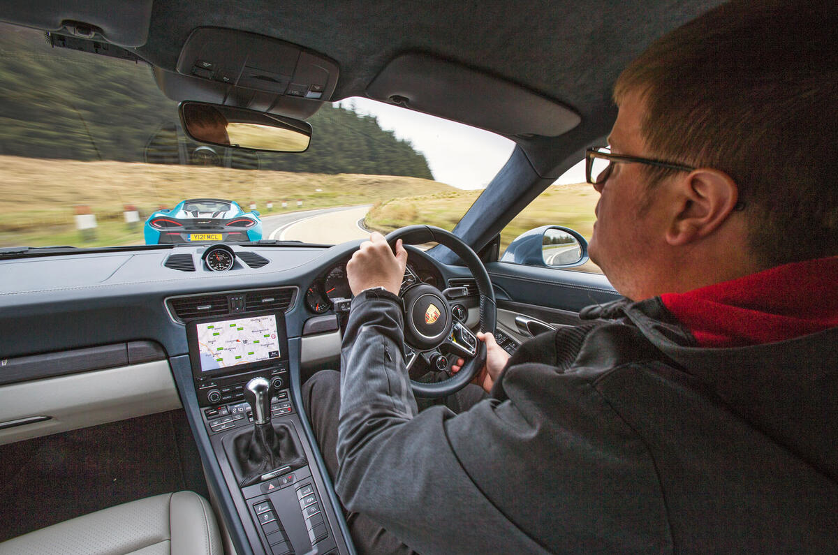 Aston Martin Vantage vs Porsche 911 vs McLaren 540c