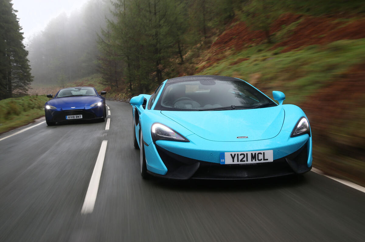 Aston Martin Vantage vs Porsche 911 vs McLaren 540c