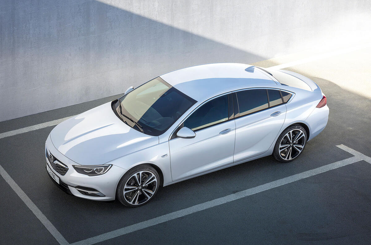 2017 Vauxhall Insignia Grand Sport officially revealed